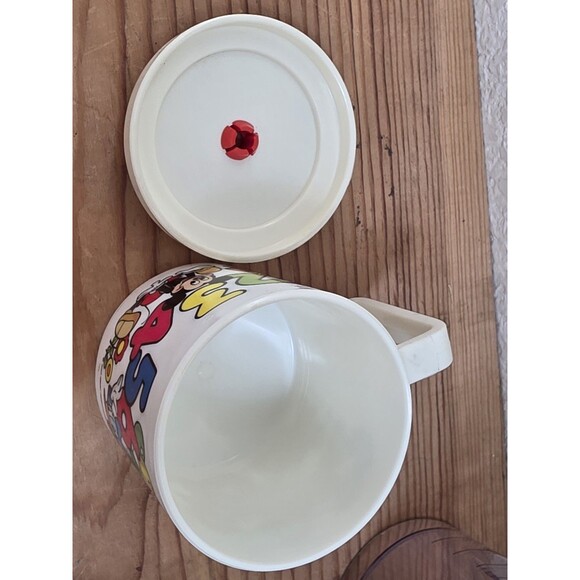 Vintage Walt Disney Mickey Mouse & Friends Plastic Cup w Clock Lid Superseal - Picture 9 of 15